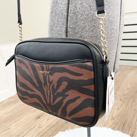 NWT Nine West black tan and gold tiger print Crossbody bag - Picture 4 of 5